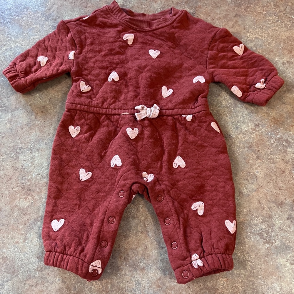 Carter’s Romper with Hearts 3M